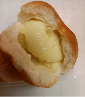 「ヤマザキ 薄皮 バナナミルククリームパン 袋5個」のクチコミ画像 by レビュアーさん