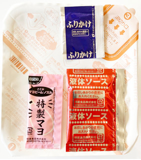 「明星食品 一平ちゃん夜店の焼そば バターチキンカレー味 カップ115g」のクチコミ画像 by コーンスナック好きさん