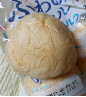 「フジパン ふわしろロール 北海道ミルク 袋6個」のクチコミ画像 by レビュアーさん