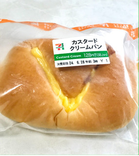「セブン-イレブン カスタードクリームパン」のクチコミ画像 by ゆのみさん