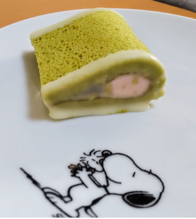 「ブルボン ふんわりオムレット 薫るさくら抹茶風味 箱5個」のクチコミ画像 by はるなつひさん