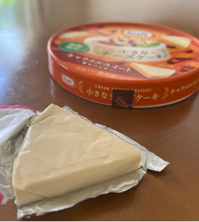 「クラフト 小さなチーズケーキ キャラメルスイート 香るバニラ 15g×6」のクチコミ画像 by わやさかさん