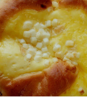 「ヤマザキ 十勝産チーズのチーズクリームパン 袋1個」のクチコミ画像 by レビュアーさん