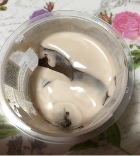 「雪印メグミルク CREAM SWEETS チョコプリン ほんのりラム風味 カップ110g」のクチコミ画像 by レビュアーさん