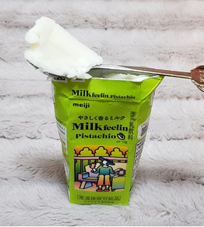 「明治 Milkfeelin Pistachio パック200ml」のクチコミ画像 by みにぃ321321さん