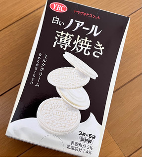 「YBC 白いノアール薄焼き ミルククリーム 箱3枚×6」のクチコミ画像 by utatanさん