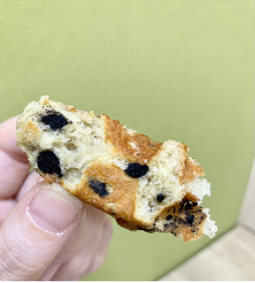 「マネケン クッキー＆クリームワッフル 袋1個」のクチコミ画像 by COTORI cafeさん