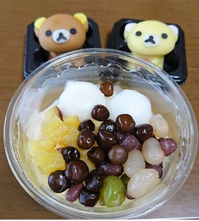 「ローソン Uchi Cafe’ SWEETS 混ぜて食べるモーモーチャーチャー」のクチコミ画像 by mack8さん