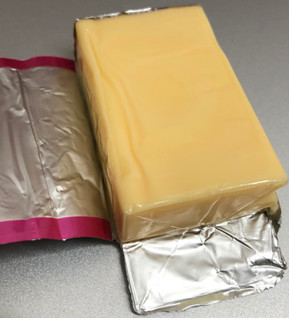 「トップバリュ ベストプライス スモーク風味ベビーチーズ 袋4個」のクチコミ画像 by はぐれ様さん