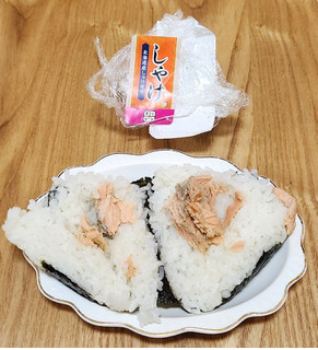 「オリジン 源おにぎり 鮭 北海道産鮭使用」のクチコミ画像 by みにぃ321321さん