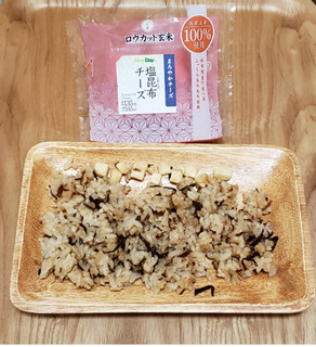 「ニューデイズ 塩昆布チーズ ロウカット玄米使用」のクチコミ画像 by みにぃ321321さん