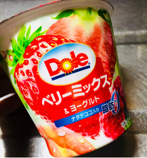 「Dole ベリーミックス＆ヨーグルト ナタデココ入り 脂肪ゼロ カップ180g」のクチコミ画像 by シナもンさん