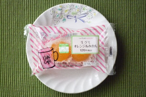 Uchi Café Sweetsのお決まり、濃淡二種のピンクのストライプ