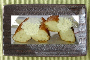 コッペパン型の揚げパン。
