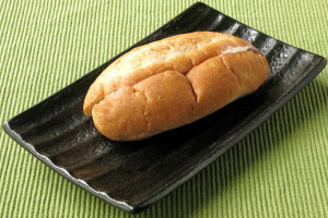 ころっと太短い楕円形のフランスパン。