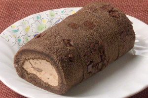 ダイスチョコが焼きこまれたチョコ色生地。