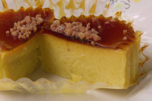 とろりカラメルソースにしっとりスイートポテト。