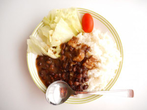 まるでカレーかハヤシライスのような外見ですが、お味は何とも言えない初体験の美味しさです♪