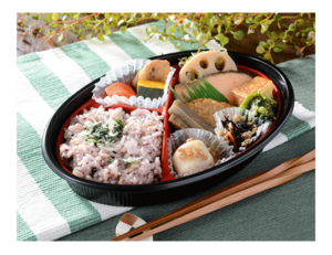 雑穀ごはんとおかずまんさい弁当　ローソン