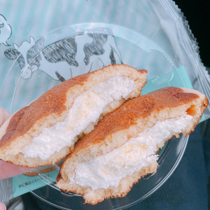 重量感たっぷりのもちふわ和スイーツ♪『コンビニどら焼き』のトレンド