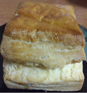 「カルディ オリジナル バターミルクビスケット 袋1個」のクチコミ画像 by ちぇいにーさん