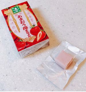 「森永製菓 あまおう苺キャラメル 箱12粒」のクチコミ画像 by ビーピィさん