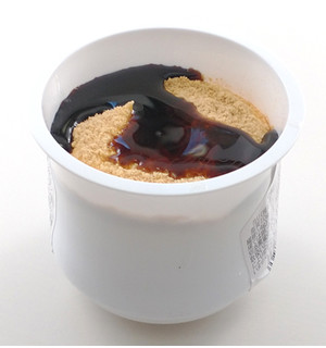 「ファミリーマート 黒みつを味わうクリームわらび餅」のクチコミ画像 by くまプップさん
