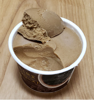 「珈琲実験室 COFFEE ICE CREAM ダークロースト 80ml」のクチコミ画像 by みにぃ321321さん