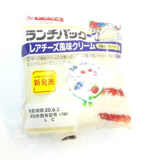 「ヤマザキ ランチパック レアチーズ風味クリーム 袋2個」のクチコミ画像 by いちごみるうさん