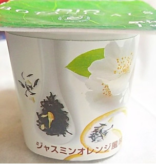 「ダノン ダノンビオ ヨーグルト Botanicals ジャスミンオレンジ風味 カップ75g×4」のクチコミ画像 by 甘平ちゃんさん