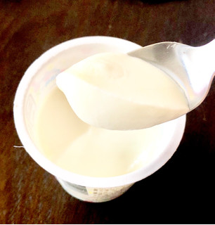 「毎日牛乳 まるでクリームチーズのようなヨーグルト プレーン カップ90g」のクチコミ画像 by Pチャンさん