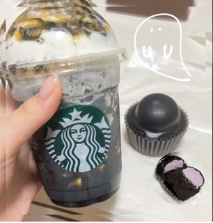 「スターバックス ハロウィンチョコレートケーキ」のクチコミ画像 by ｾﾌﾞﾝ店員のaさん
