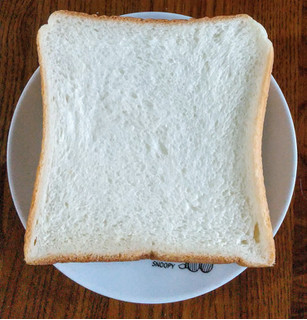「ヤマザキ 食物繊維食パン超芳醇 袋3枚」のクチコミ画像 by ピーまるさん
