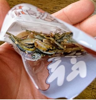 「フジサワ アーモンドフィッシュ 袋8g×10」のクチコミ画像 by もぐりーさん