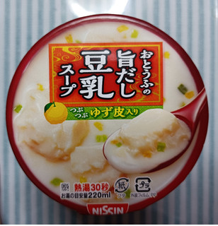 「日清食品 とろけるおぼろ豆腐 おとうふの旨だし豆乳スープ カップ17g」のクチコミ画像 by hiro718163さん