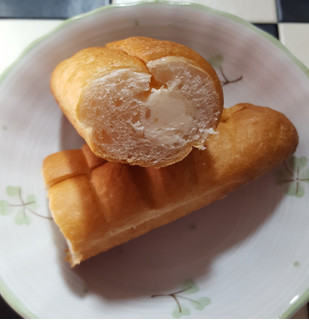 「ローソン ちぎれるマカダミアナッツフランスパン」のクチコミ画像 by Hiyuriさん