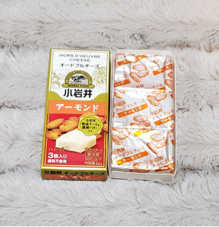 「小岩井 オードブルチーズ アーモンド 箱3個」のクチコミ画像 by みにぃ321321さん