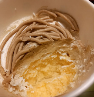 「不二家 ミルキー クリームカップケーキ マロンミルキー カップ1個」のクチコミ画像 by レビュアーさん