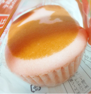 「ヤマザキ 北海道チーズ蒸しケーキ いちご味 袋1個」のクチコミ画像 by もぐのこさん