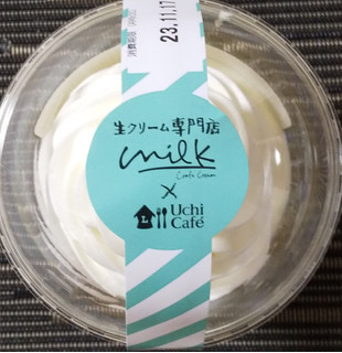 「ローソン Uchi Cafe’ × Milk MILK 白いティラミス 練乳仕立て」のクチコミ画像 by るったんさん