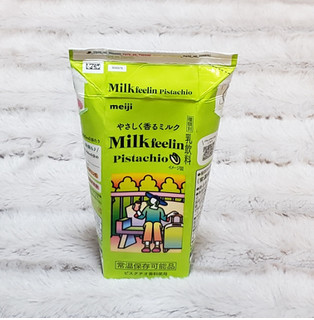 「明治 Milkfeelin Pistachio パック200ml」のクチコミ画像 by みにぃ321321さん