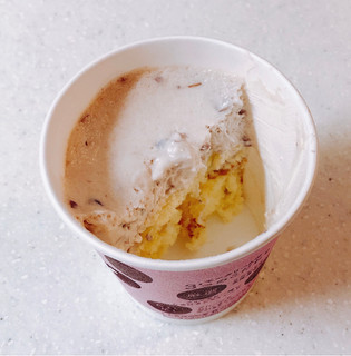 「モンテール 小さな洋菓子店 モークリーム あずきミルク カップ1個」のクチコミ画像 by ビーピィさん