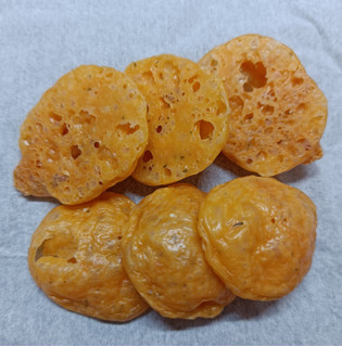 「なとり 不思議な新食感 濃厚チーズ ピザポテト味 袋18g」のクチコミ画像 by hiro718163さん