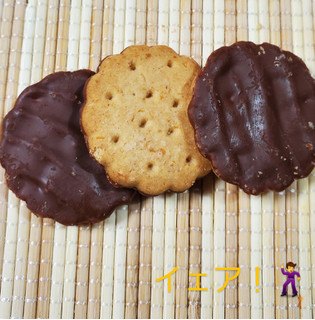 「セブン＆アイ セブンプレミアム さくさく食感のチョコレートビスケット 1袋」のクチコミ画像 by レビュアーさん
