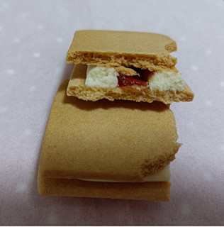 「菓房山清 仙台いちごのバターサンド 箱5個」のクチコミ画像 by hiro718163さん