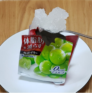 「株式会社たらみ 体脂肪を減らす 蒟蒻ゼリー 0kcalマスカット 150g」のクチコミ画像 by みにぃ321321さん