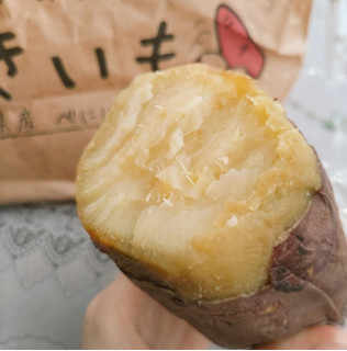 「いなげや 焼き芋 袋1個」のクチコミ画像 by COCOAさん