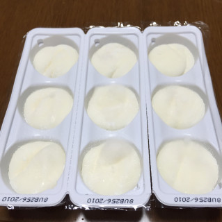 「ロッテ 雪見だいふく とろける至福 苺ソースのチーズケーキ 箱27ml×9」のクチコミ画像 by レビュアーさん