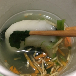 「マルちゃん 食べるスープ 大根おろしと生姜のおもちすうぷ カップ35g」のクチコミ画像 by ハルムさん