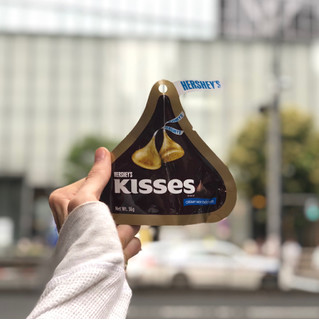 「HERSHEY’S kisses MILK CHOCOLATE 袋43g」のクチコミ画像 by レビュアーさん